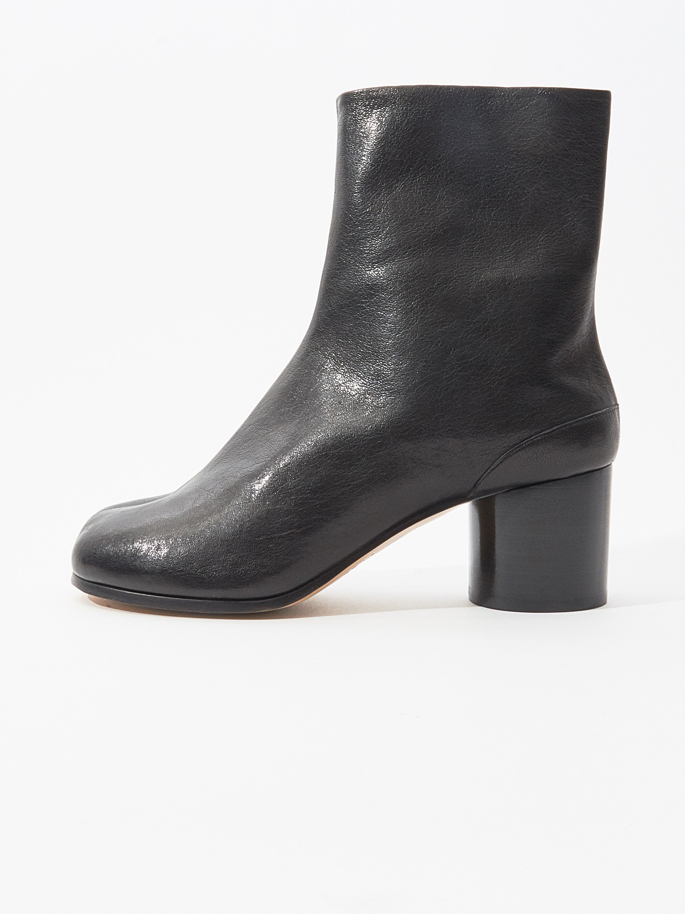 Maison margiela split toe boots hotsell