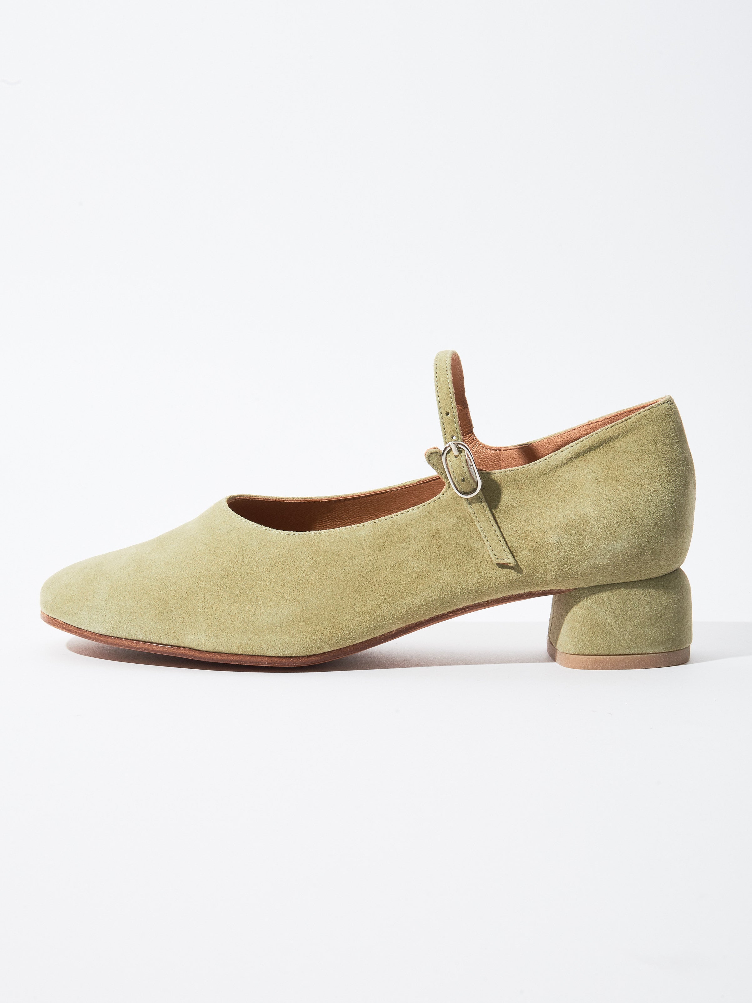 Loq shoes store